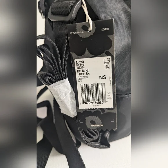 Adidas New Originals x Marimekko mini backpack in tonal black Gray floral print - Picture 5 of 10
